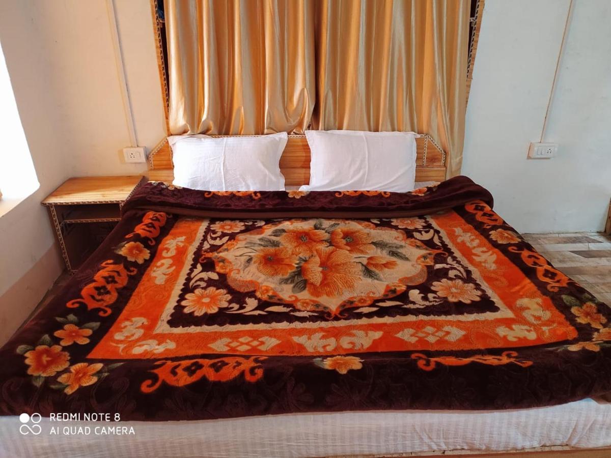 Moksha - By The River Villa Jibhi Esterno foto