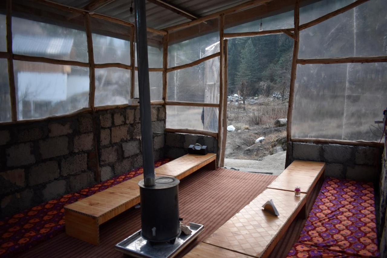 Moksha - By The River Villa Jibhi Esterno foto