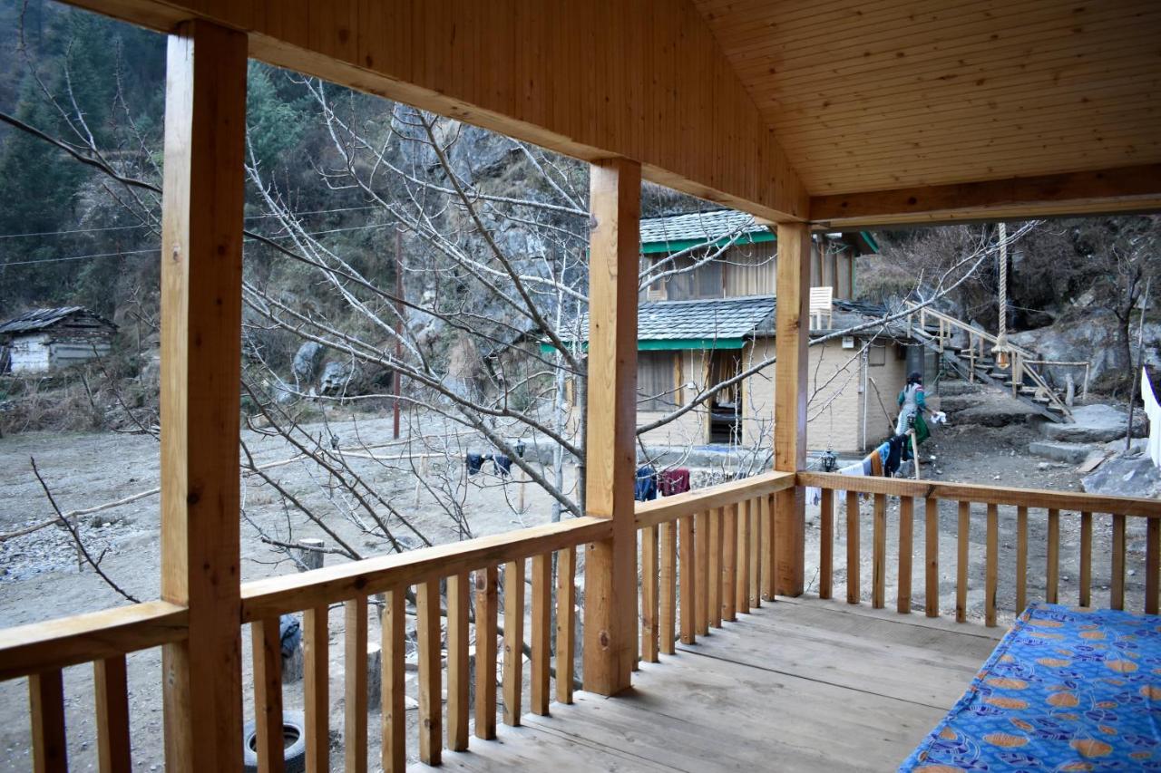 Moksha - By The River Villa Jibhi Esterno foto