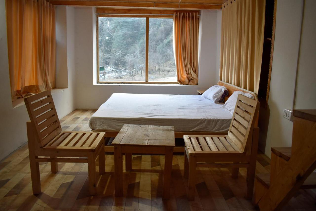Moksha - By The River Villa Jibhi Esterno foto