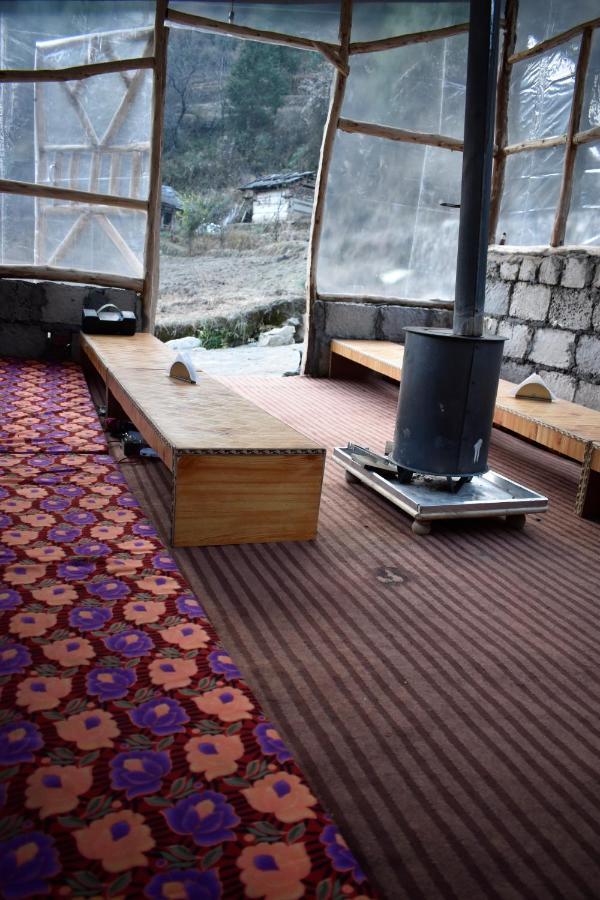 Moksha - By The River Villa Jibhi Esterno foto
